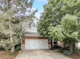 1244 Lake Shore Dr, Lisle, IL 60532