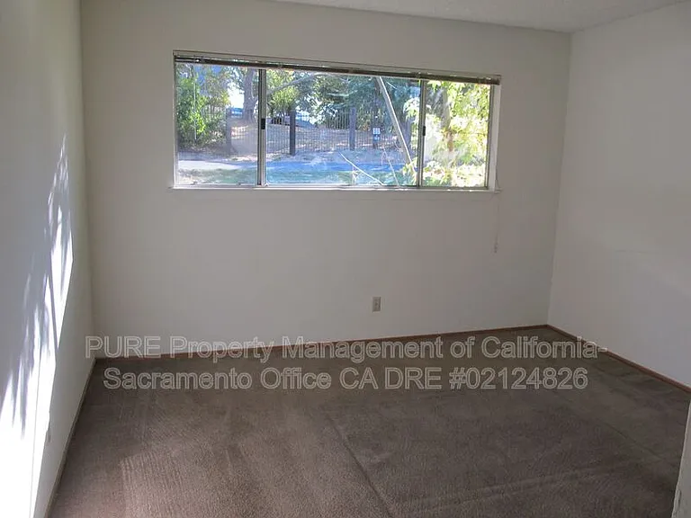 4525 Pennsylvania Ave #B — Photo 34
