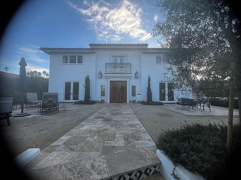 1st image of 213 Avenida Cortez