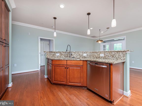 5th image of 17 Clay Lodge Ln Unit 102