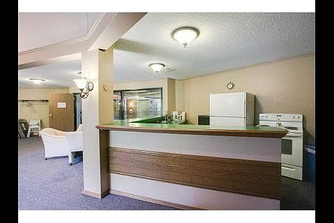 2nd image of 3850 Plymouth Blvd