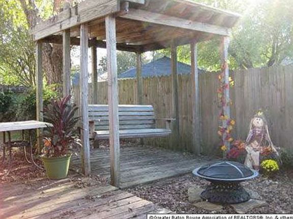 2nd image of 1414 Magnolia Ridge Dr
