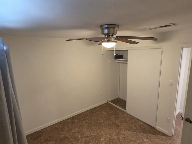 3643 E Ludlow Dr — Photo 15