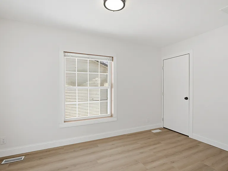 Bedroom (3)