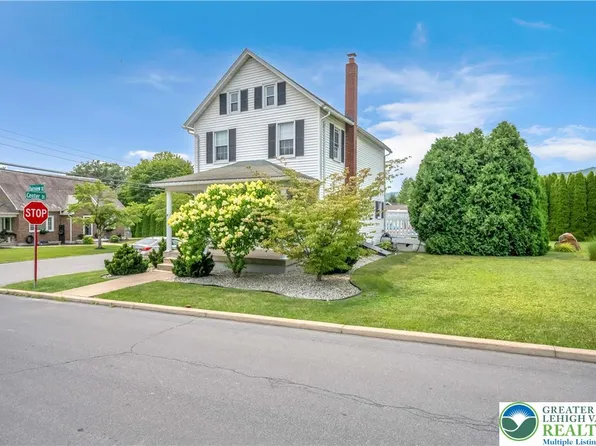 4 Fairview Ave, Wind Gap, PA 18091
