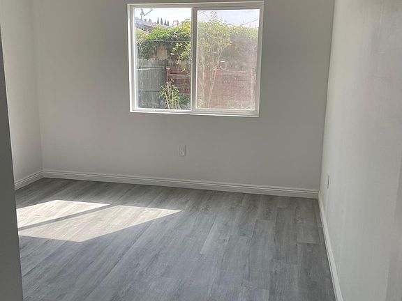 3rd image of 11342 Ora Dr