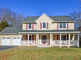 26 Westridge Ct, North Kingstown, RI 02852