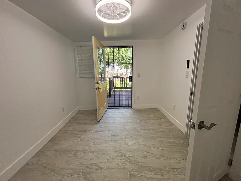 444 E Military St #A & B — Photo 33