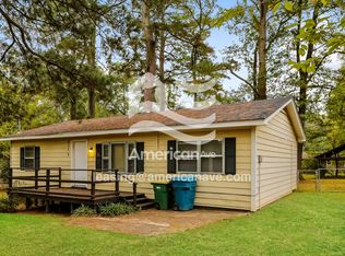 8313 Fairwood Rd, Mabelvale, AR 72103