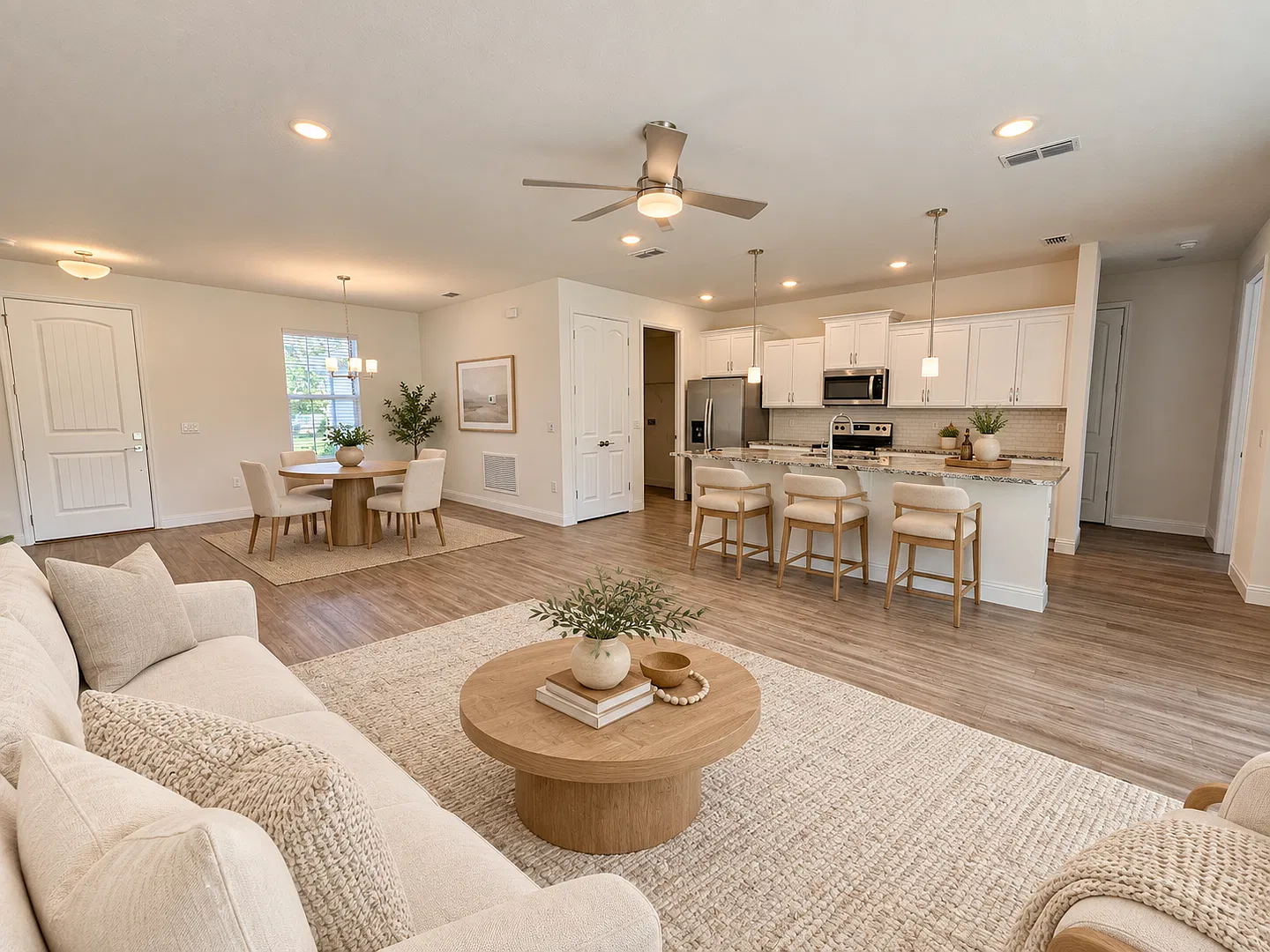 Coming Soon!! Beautiful 4/2 Home 3 Car Garage In Palm Coast — Photo 3