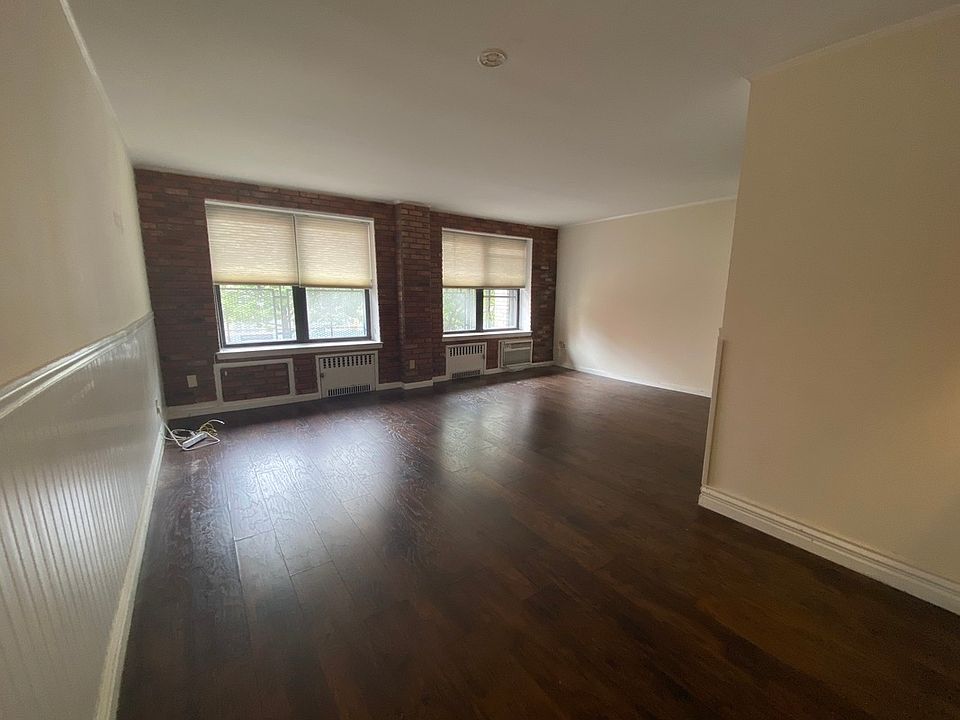1st image of 222 E 75th St #2C1
