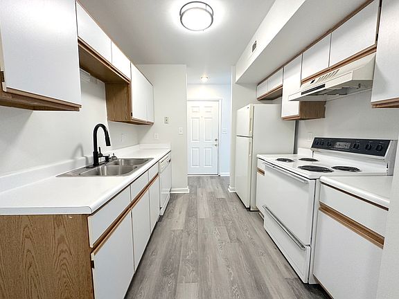 2nd image of 2732 Brandon Ave SW #D1