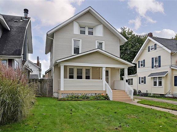 2nd image of 200 E Mapledale Ave