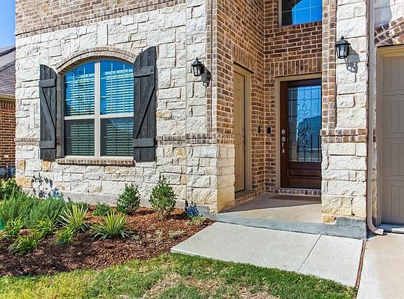 2nd image of 1405 Coleto Creek Trl