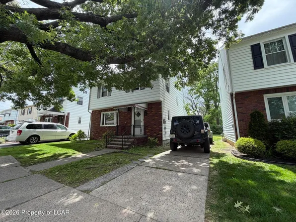 100 Dawes Ave, Kingston, PA 18704