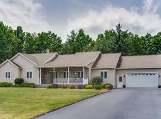 1 Deer Run, Holyoke, MA 01040