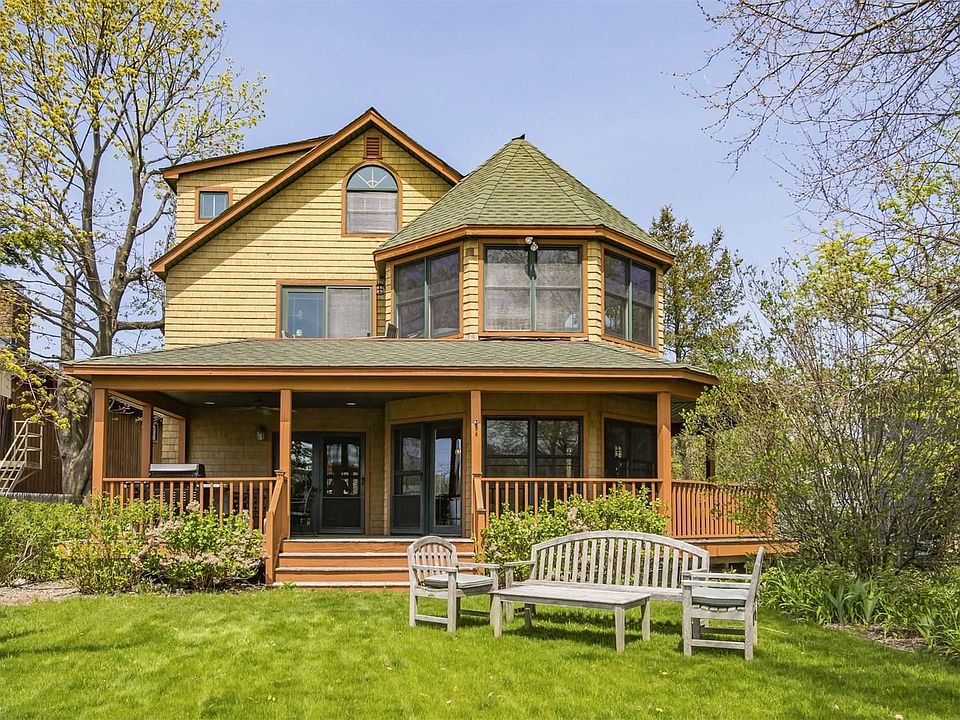 1st image of 37 Quincy Ave