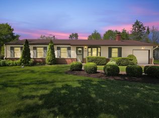 1902 Yuma Ln, Mount Prospect, IL 60056
