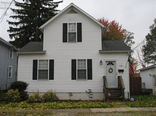 738 Whittlesey St, Fremont, OH 43420