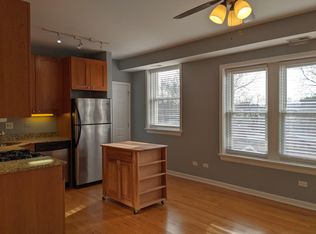 3745 W Argyle St APT 2, Chicago, IL 60625