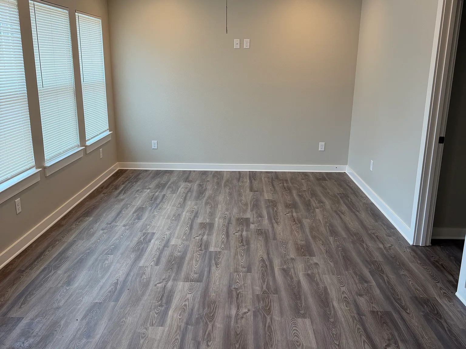 2 bed, 750 sqft, $1,250 — Photo 4