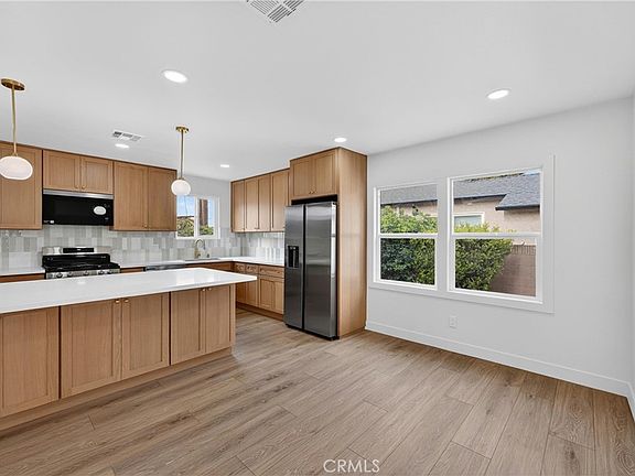 3rd image of 2708 Yearling St