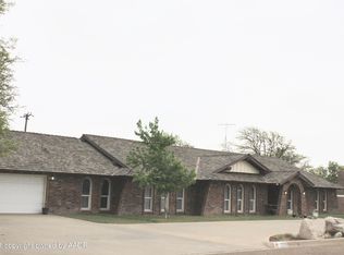 223 Skycrest St, Borger, TX 79007