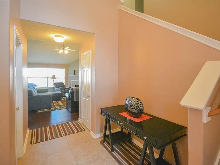 3008 Middletrace Ln — Photo 5