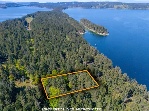 535 Cardale Rd, Decourcy Island, NL A1A 1A1