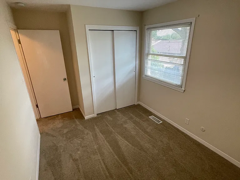 4105 Oxmoor Rd — Photo 13