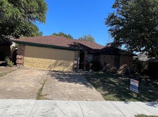 8236 Lara Ln, Watauga, TX 76148