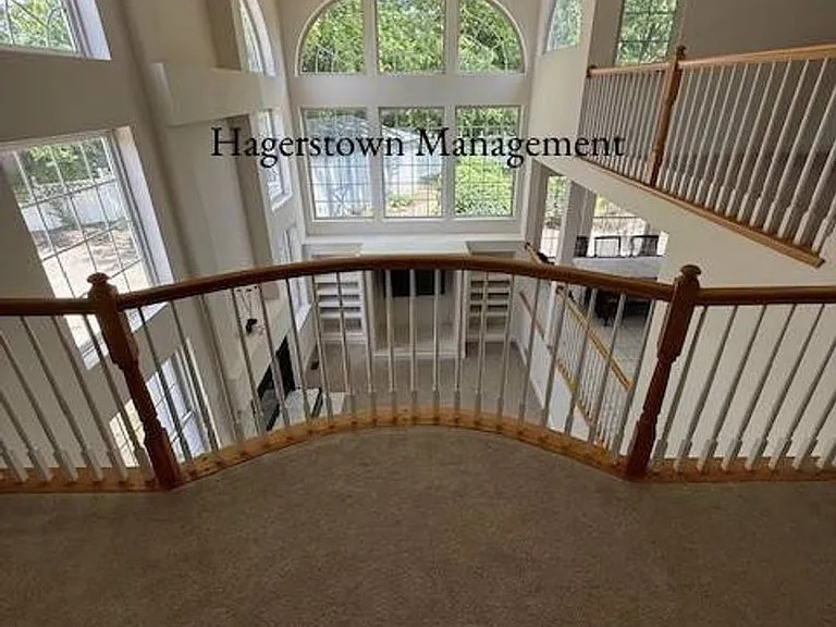 11507 Rolling Green Ct — Photo 12