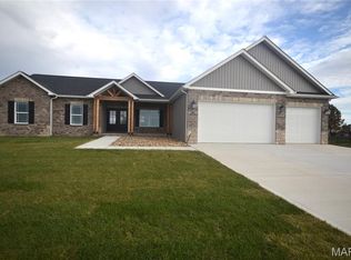 4112 Summer Oak Dr, Smithton, IL