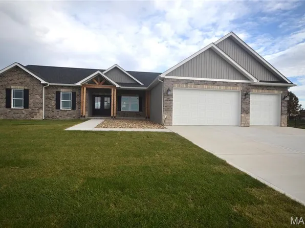 4112 Summer Oak Dr, Smithton, IL 62285