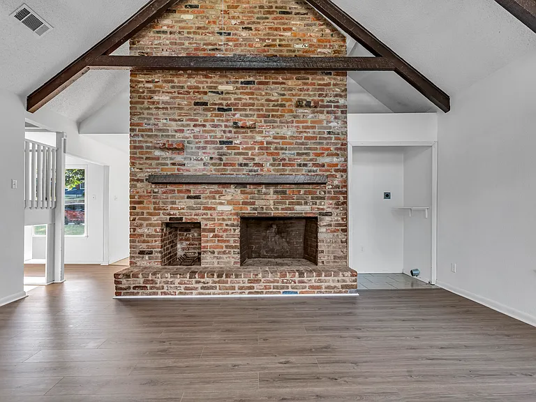508 Whittle Way — Photo 11
