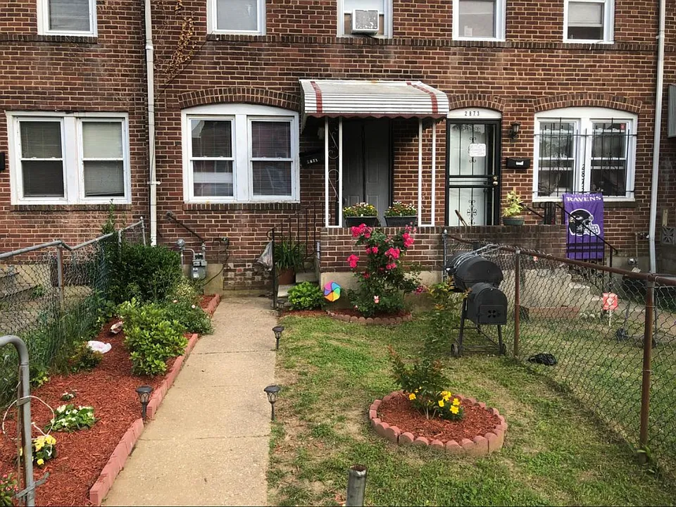 2871 Bookert Dr