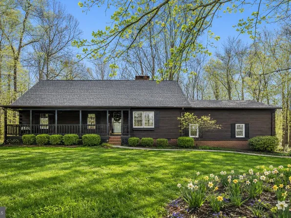 7617 Rosenwald Ln, Nokesville, VA 20181