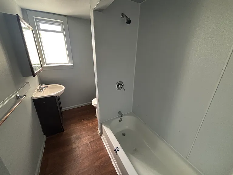 416 Turtle St #4 — Photo 9