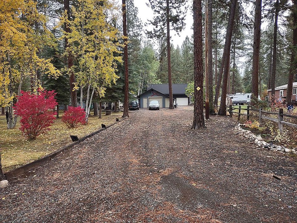 Driveway to detached garage