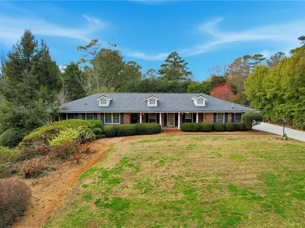 2878 Townley Cir, Atlanta, GA 30340