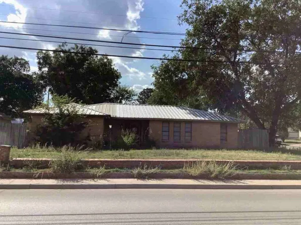 417 N Main St, Winters, TX 79567