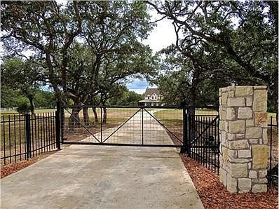 5th image of 1050 Enchanted Oak Dr