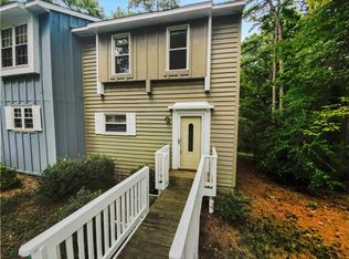 5734 Three Oaks Dr, Raleigh, NC 27612