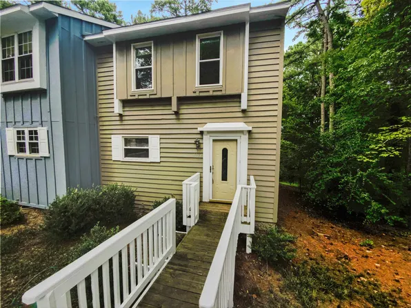 5734 Three Oaks Dr, Raleigh, NC 27612