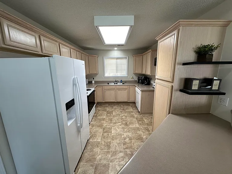 803 Ames Dr — Photo 10