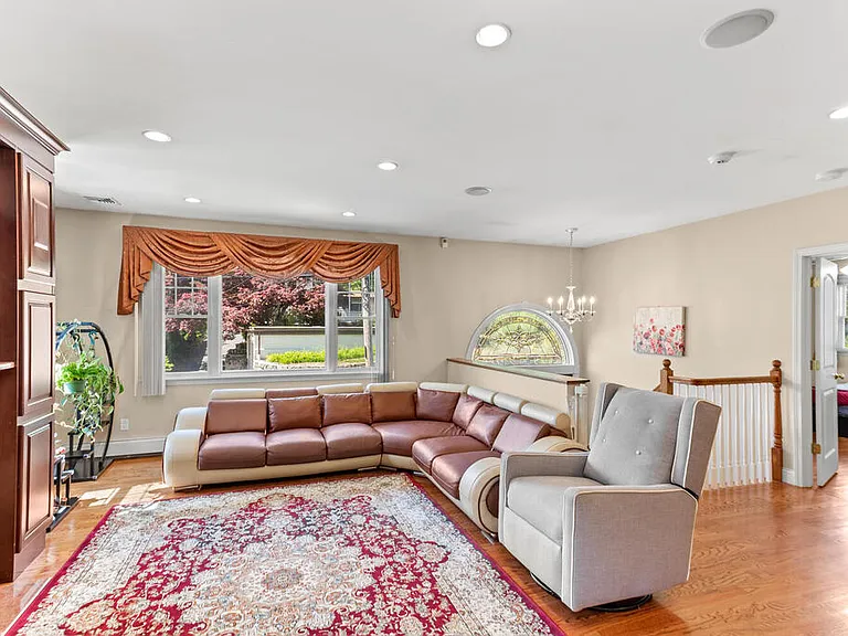296 College Farm Rd — Photo 6