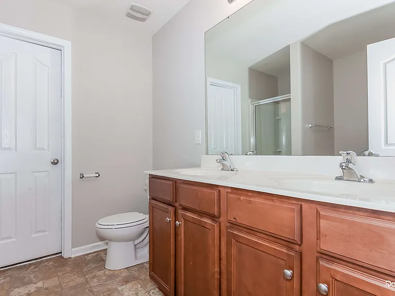 3318 Victoria Brook Ln — Photo 13