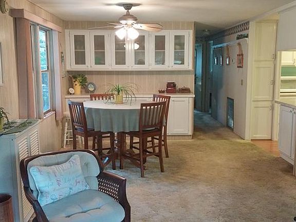 3rd image of 41 Big Oak Ln