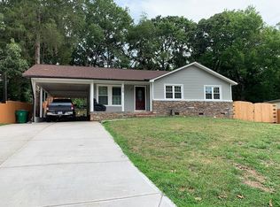 520 Fawnbrook Ln, Charlotte, NC 28217