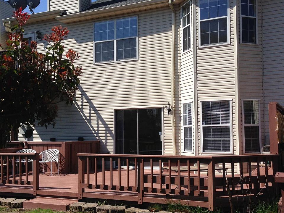 1st image of 1344 Lake Dr